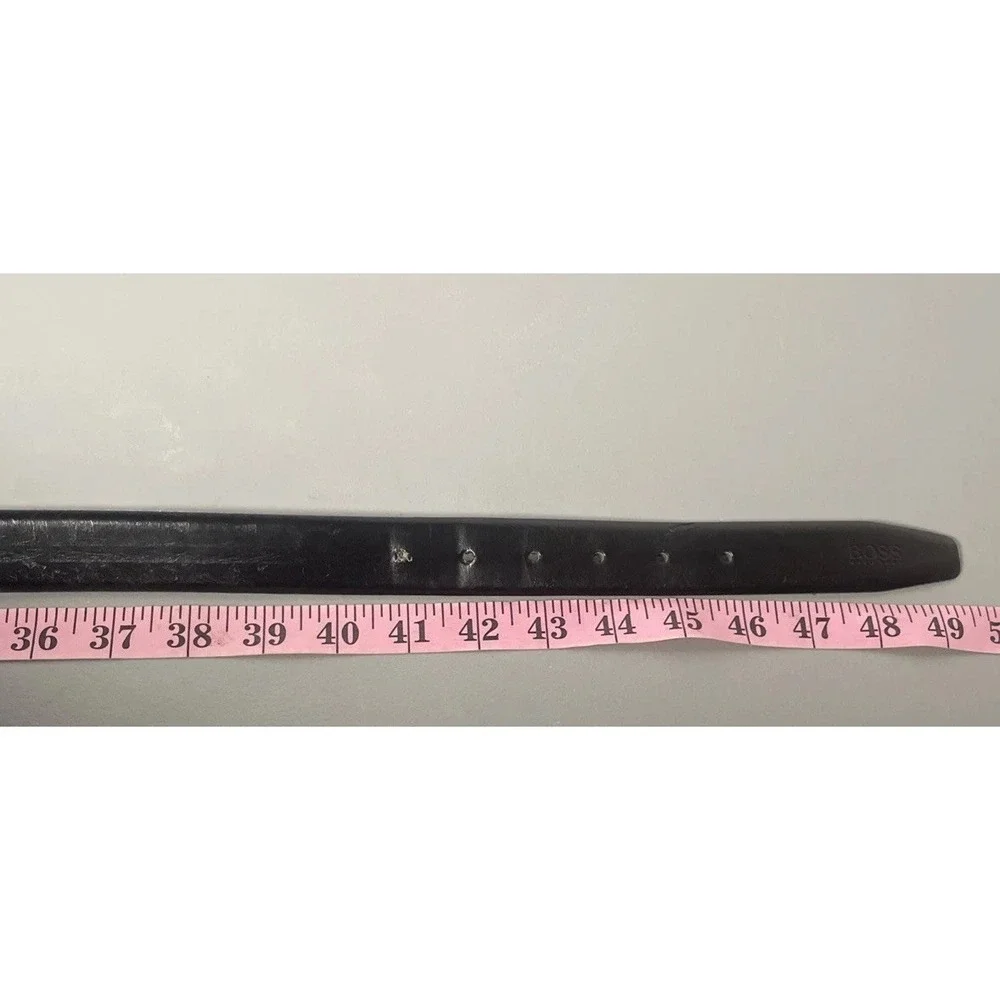 Hugo Boss Men's Black Leather Dress Belt Size 44‎